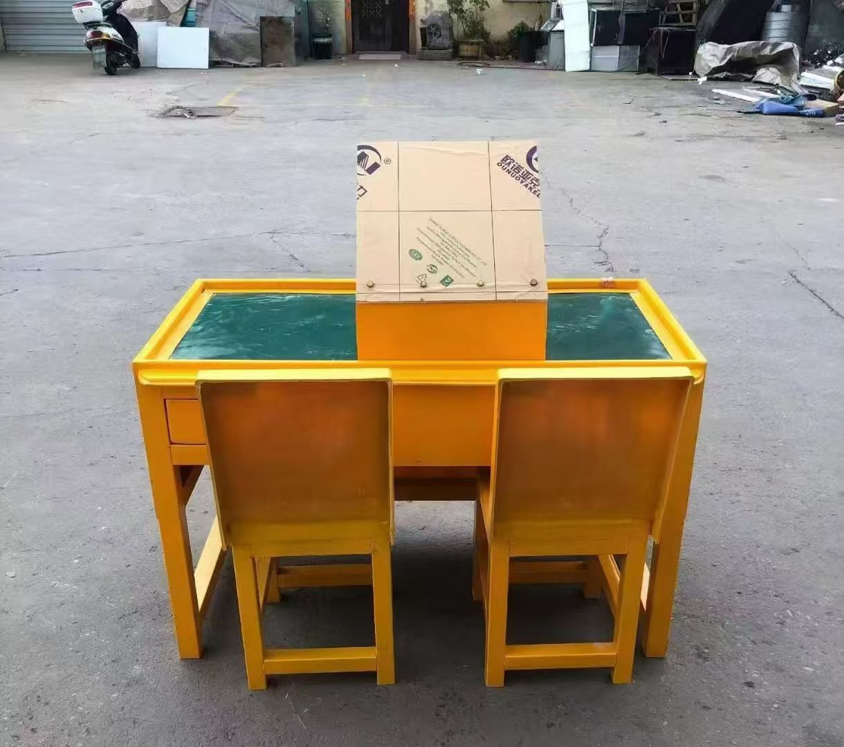 鄂州防静电导通桌井下煤矿火工品发放桌：危险品流转的安全守护者